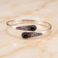 Liliana | brazalete encanto de antaño